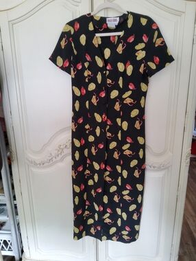Vintage Novelty Button Front Black Midi Dress with Yellow and Red Hat Print